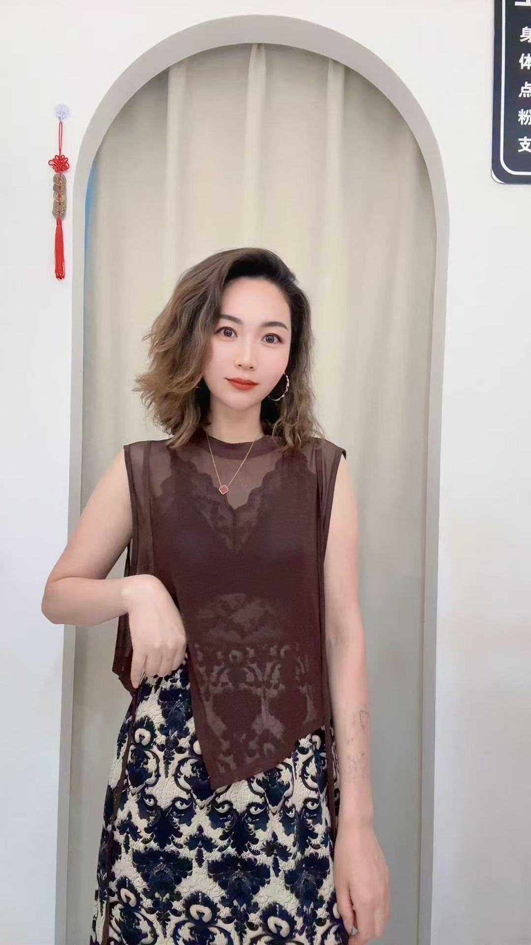 氣質百搭罩衫